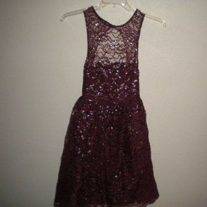 Venus Women Size 4 Special Occasion Dress